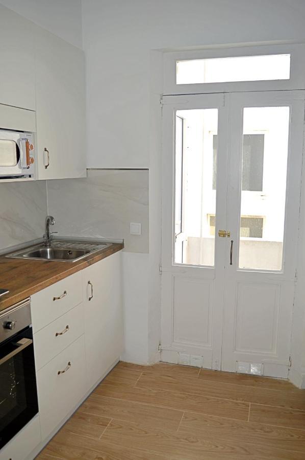 Apartamento En Centro De Ferrol Bagian luar foto